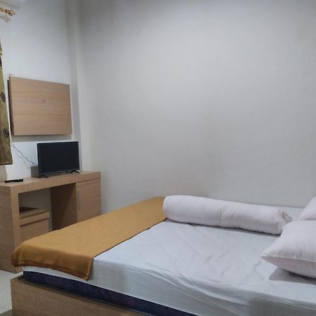 Grha Raf Homestay Makale Ngoại thất bức ảnh